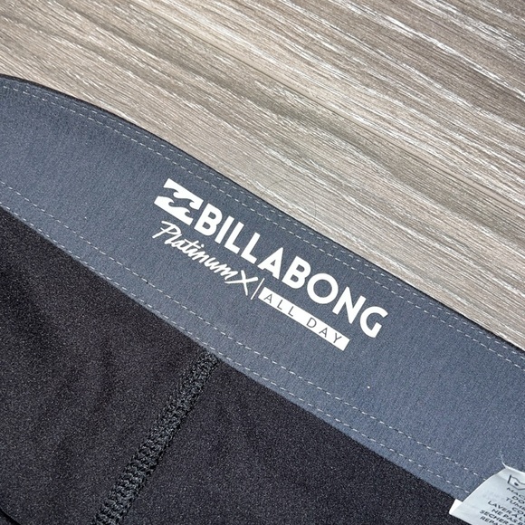 Billabong all day boardshorts. Size 34. NWT - Picture 3 of 5